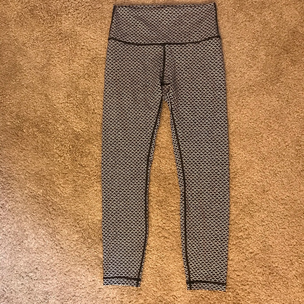 Lululemon Wunder Under leggings